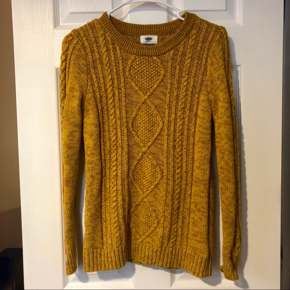 Old Navy Sweaters - Mustard cable knit sweater ✨ Like new ✨